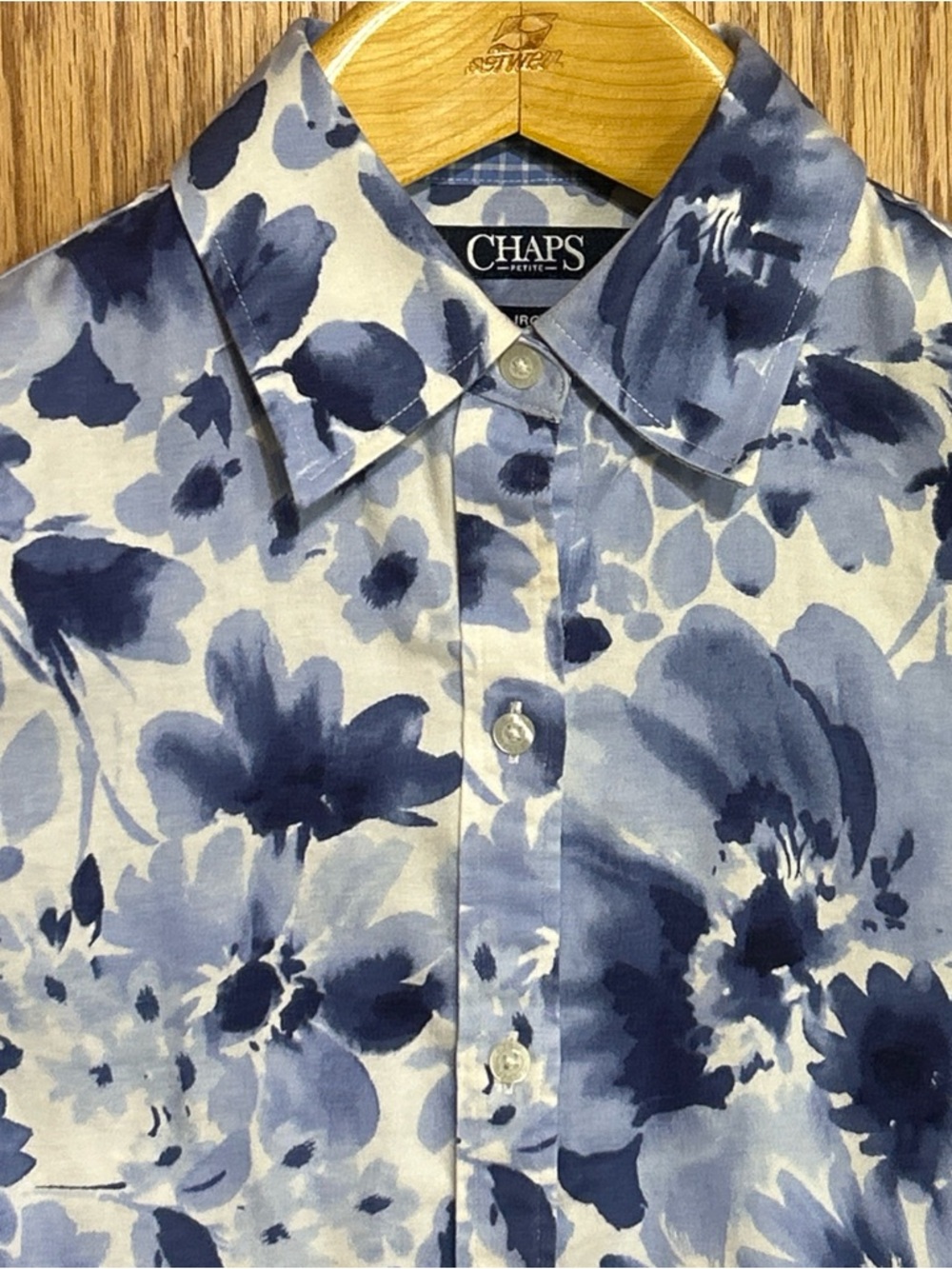 Women’s Chaps Blouse Top Size Small Floral 3/4 sleeve Button Down Cottage core